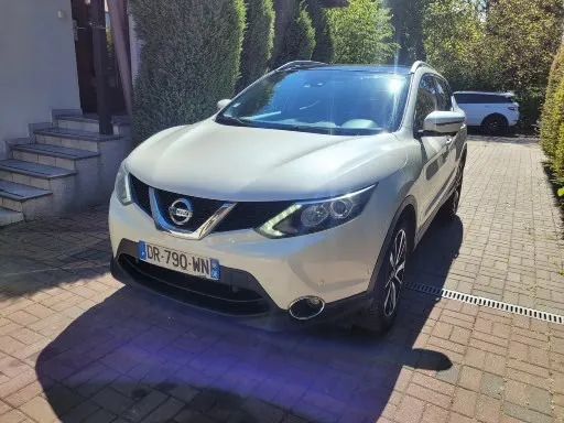 Nissan Qashqai Panorama, Skóra, Klimatronik Kamera 360 , Kesnony