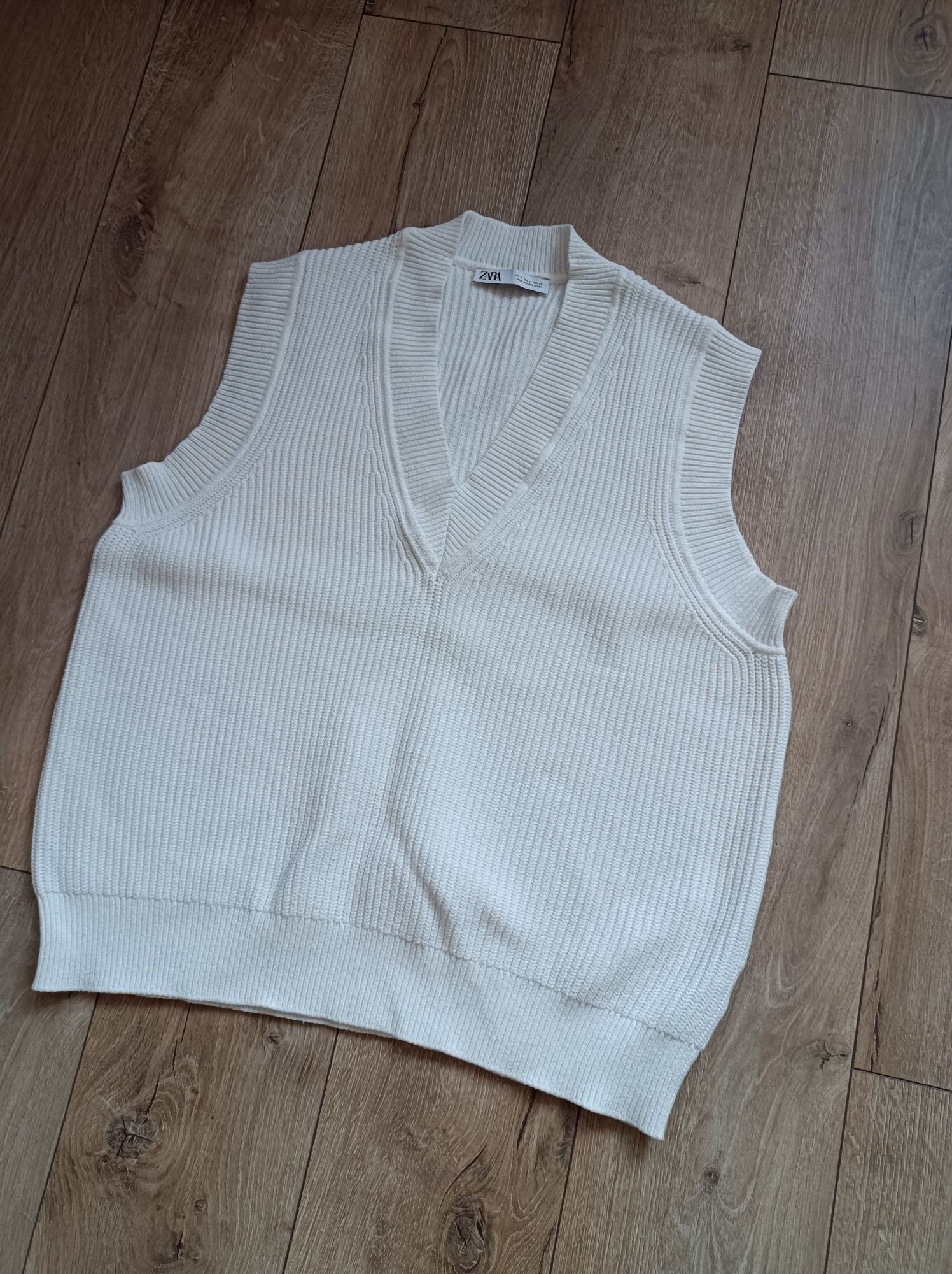 Śmietankowy bezrękawnik kamizelka Zara S oversize