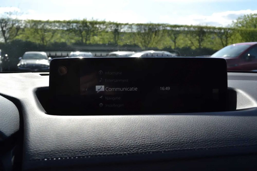 Mazda MX-30      2023