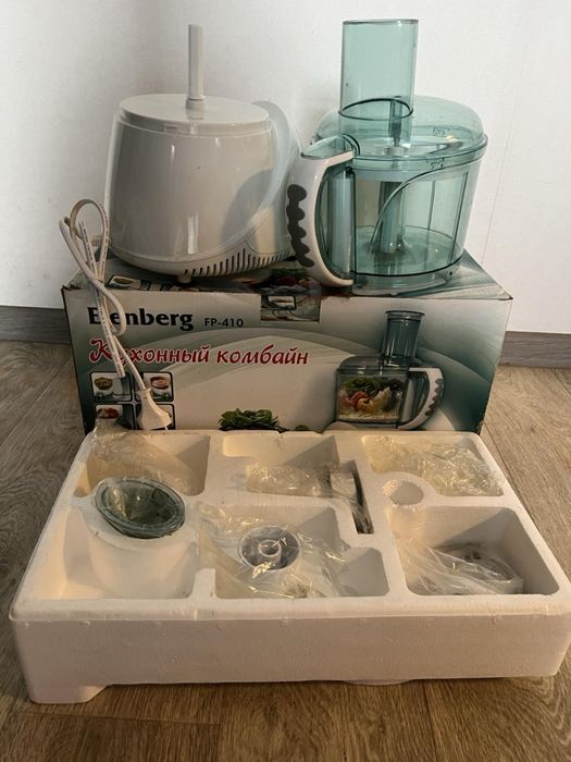 Продам кухонный комбайн