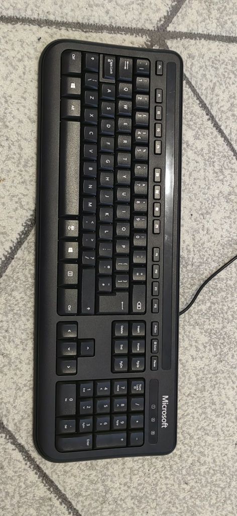 Microsoft Wired Keyboard 400