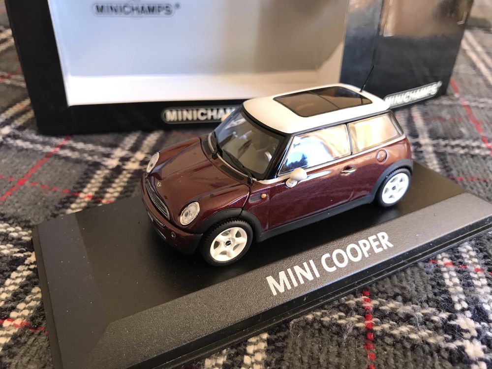 1/43 Mini Cooper R50 2001 MINICHAMPS