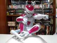 Figura Dragon Ball " Freezer"