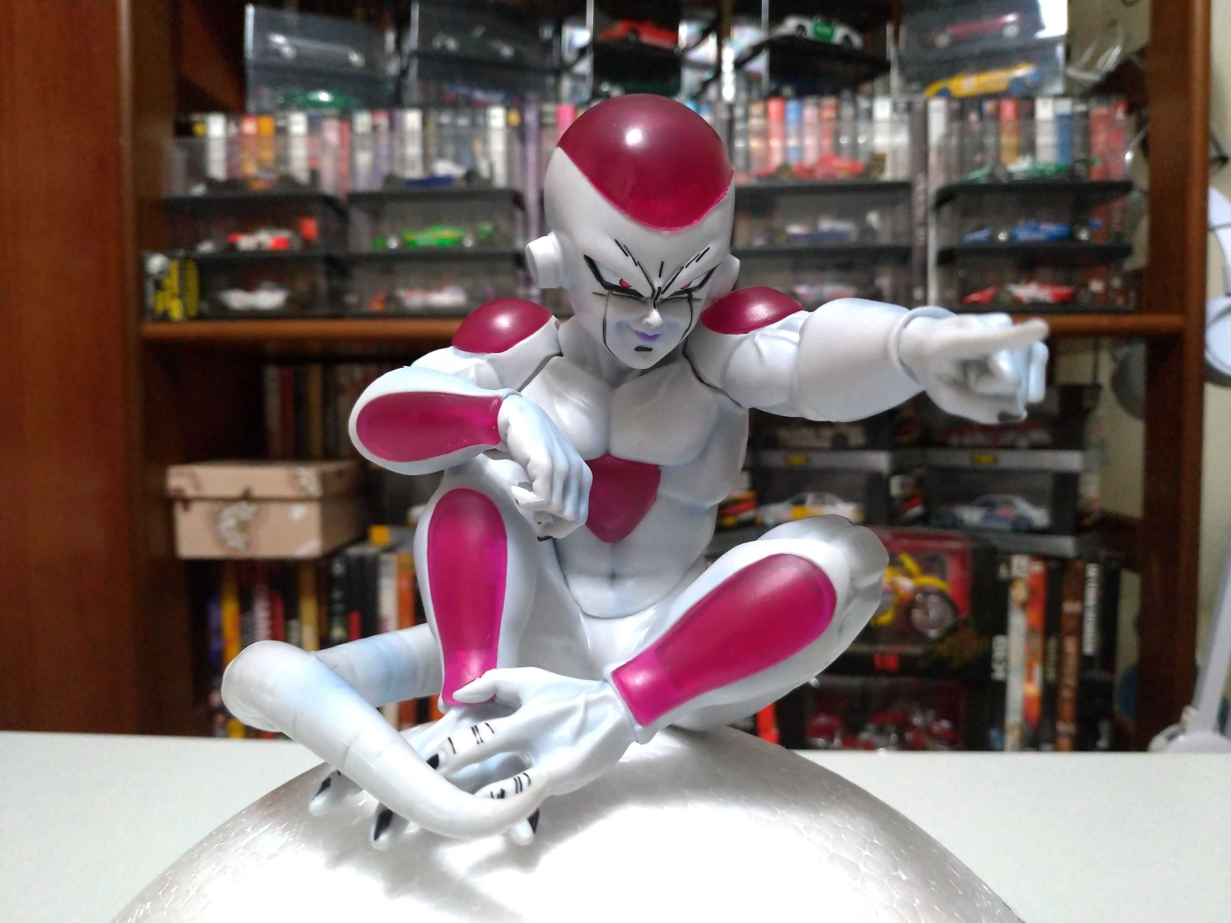 Figura Dragon Ball " Freezer"