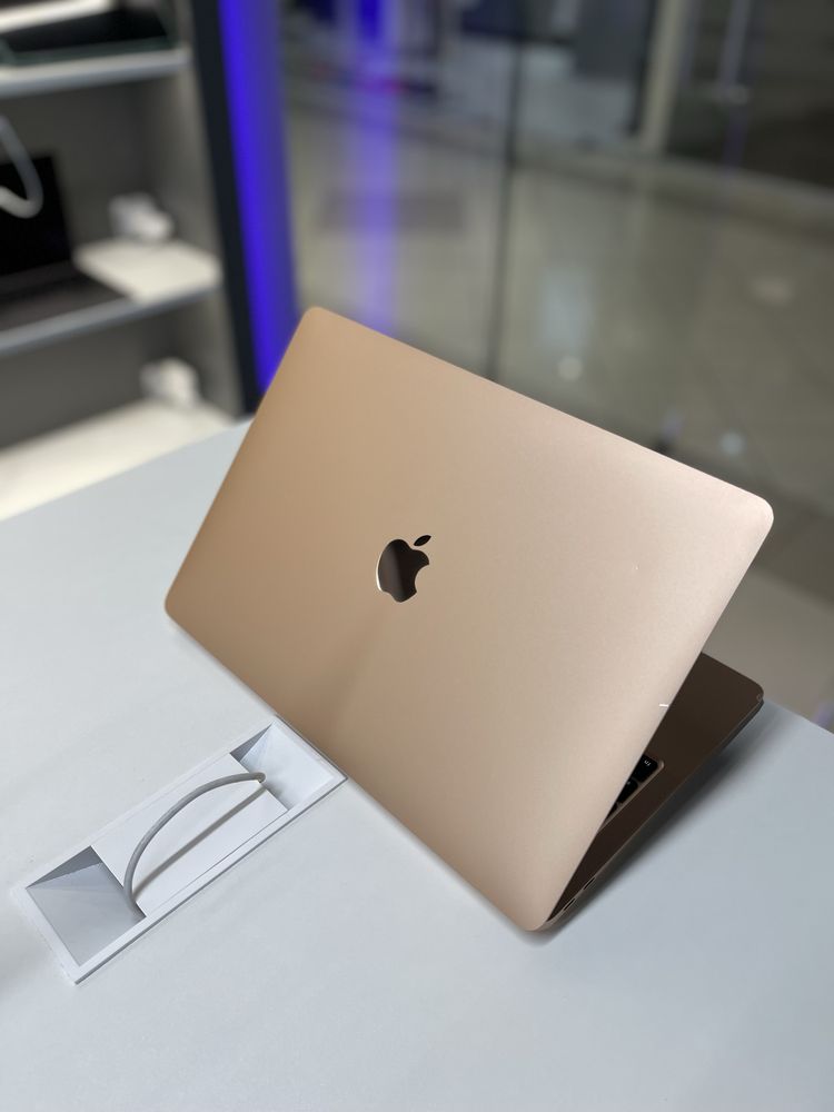 Ноутбук MacBook Air 13” 2020 i3 8 ОЗУ, 256 SSD стан  9/10 #67148