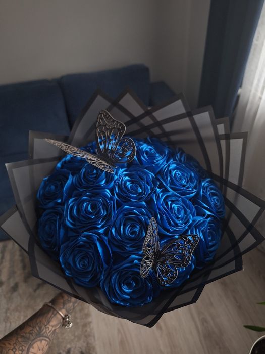 Bukiet 20 satynowych róż niebieskich