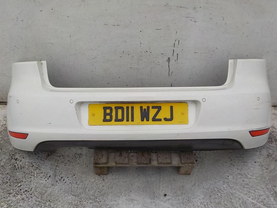 76 VOLKSWAGEN GOLF VI ZDERZAK TYŁ TYLNY