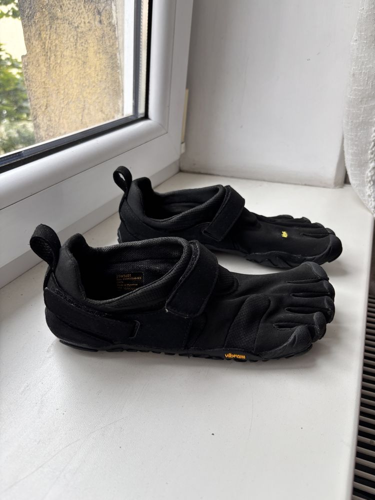 Vibram five finger fivefingers kmd sport 2.0