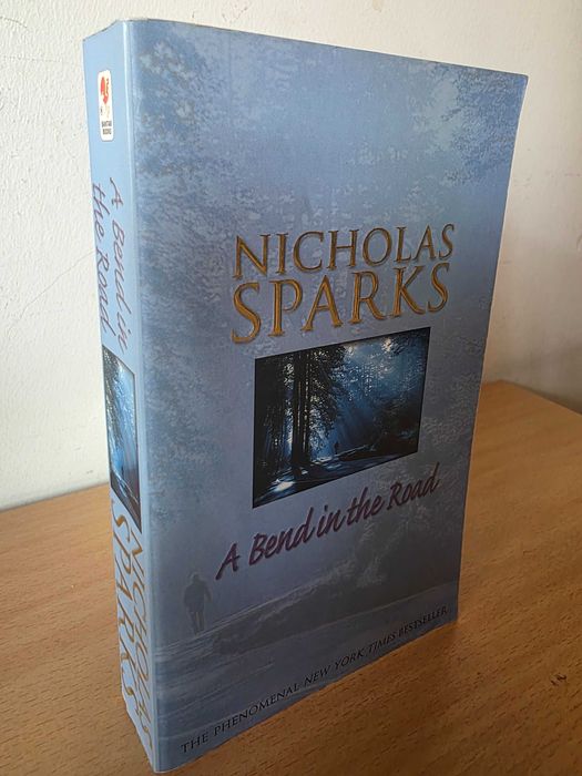 Livro "A Bend in the Road" de Nicholas Sparks