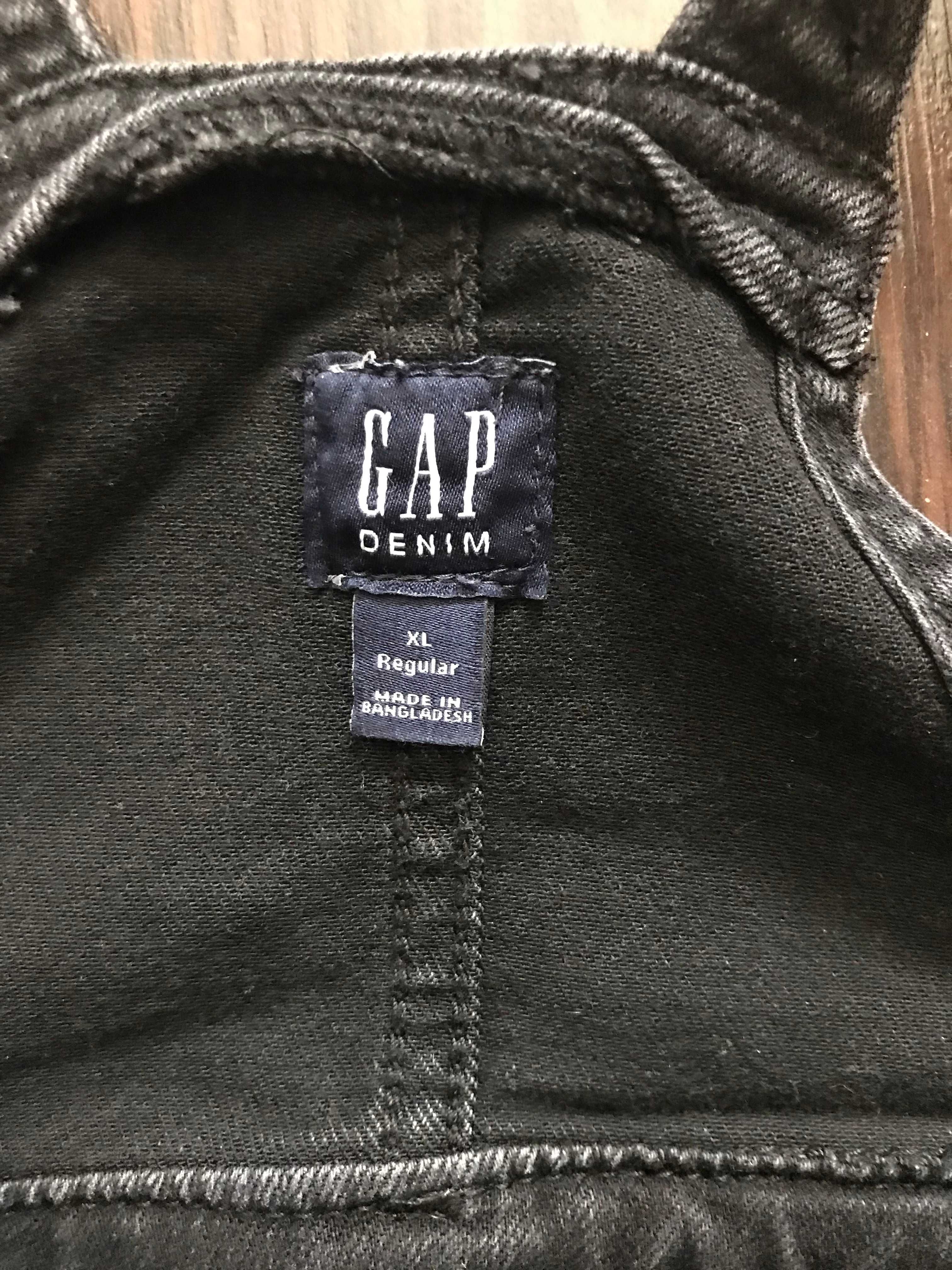 Джинсовый комбинезон Gap