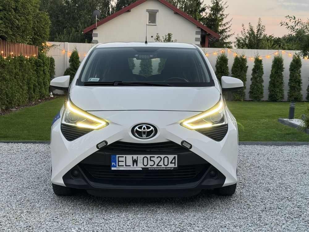Toyota aygo 1.0 2021 rok faktura vat23% cenna brutto klima 1 własciel
