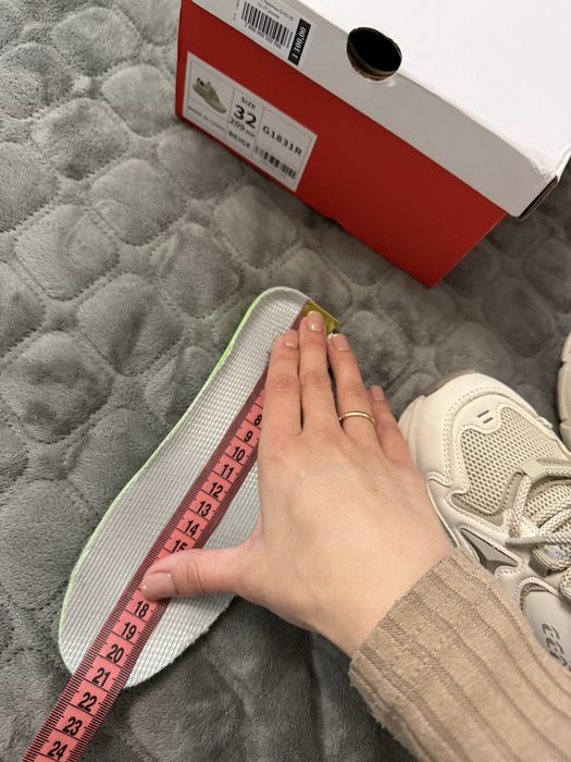 Кросівки для дівчинки бежеві Apawwa 20,5 см 32 р