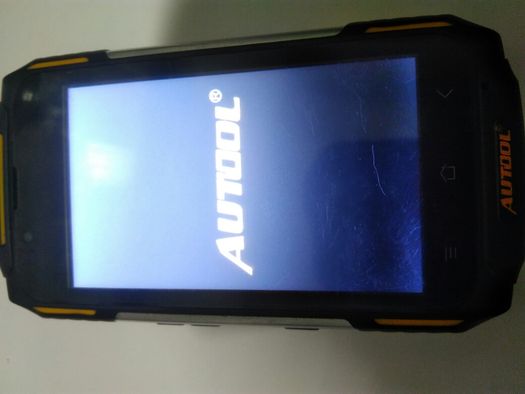 Телефон Autool со сканером obd 2 в комплекте