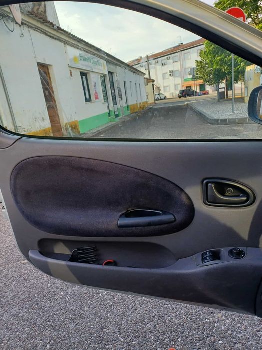 Megane Coupe  1.4 ( COMO NOVO )