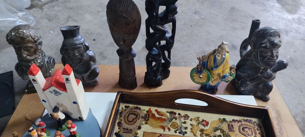 Vendo tabuleiros muito bonitos + outras coisas