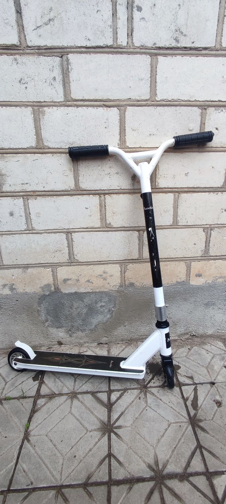 Продам трюковий самокат Scooter