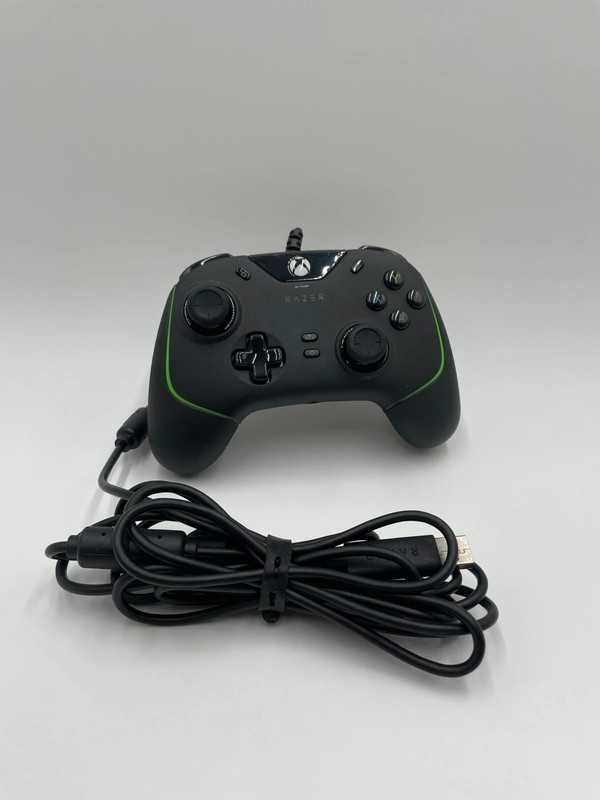 Kontroler Pad Razer Wolverine V2 Wired Gaming Xbox Series X, One, Pc