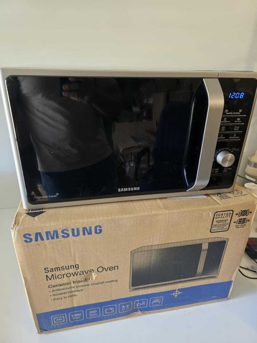 Kuchenka mikrofalowa SAMSUNG Duża 28l Ceramiczna grill Crusty Plate PR