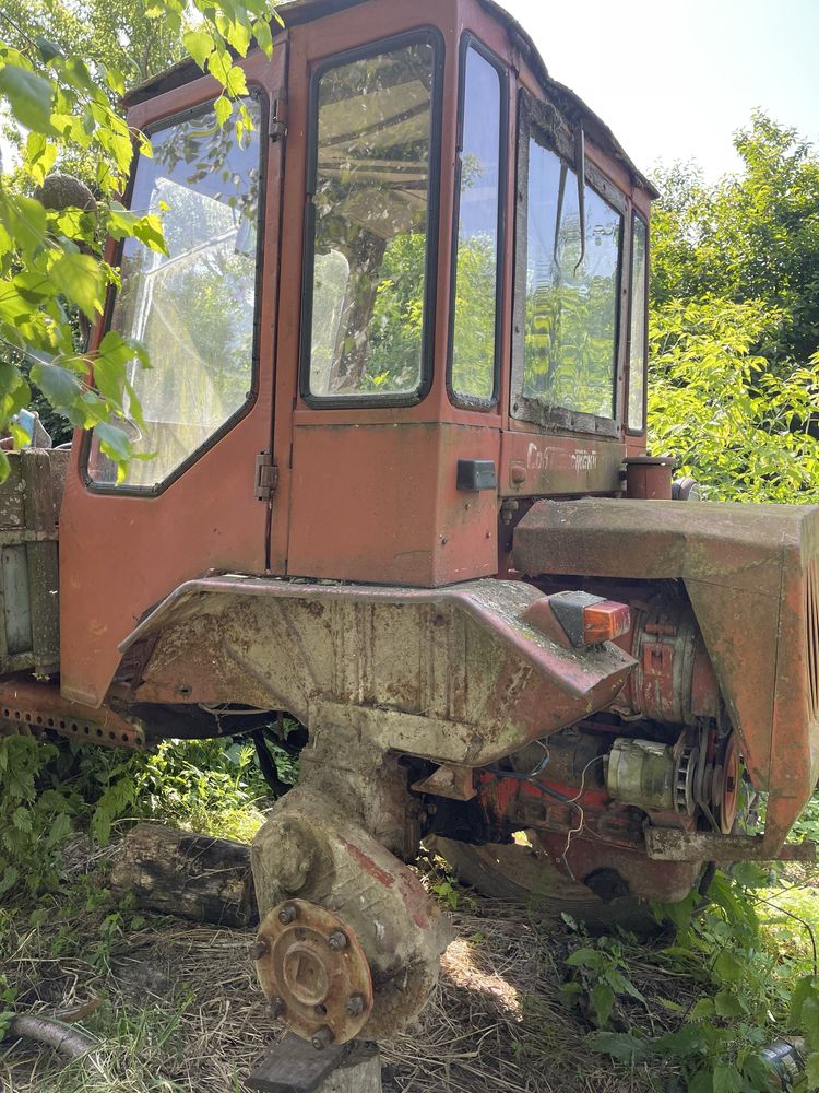 Запчастини трактора хтз т-16