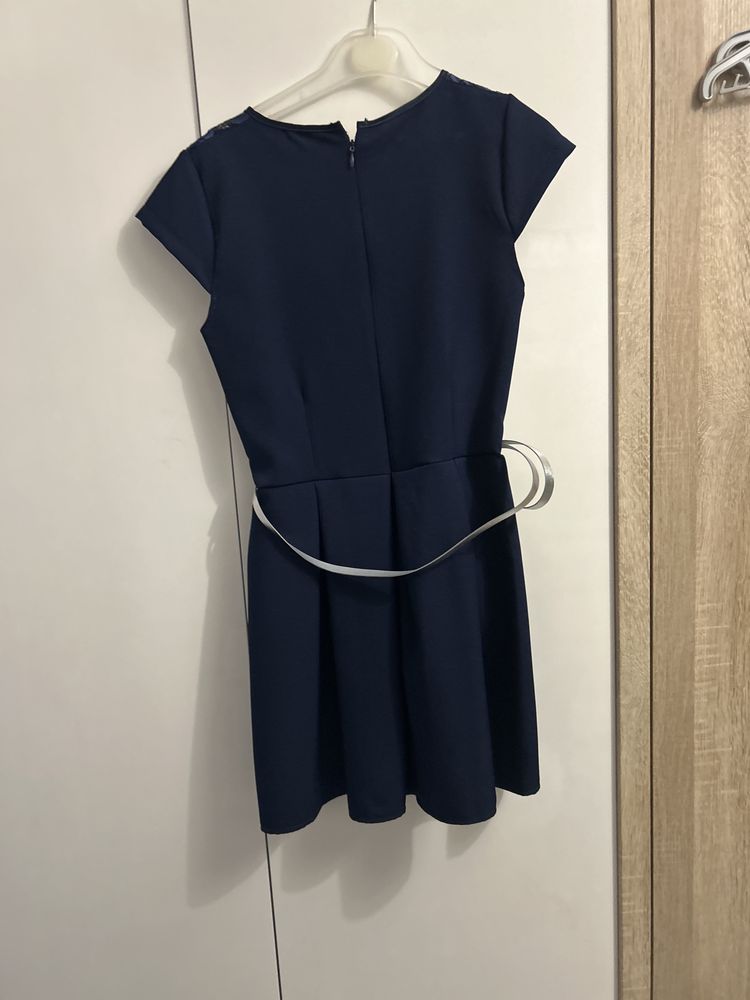 elegancka sukienka dziewczęca