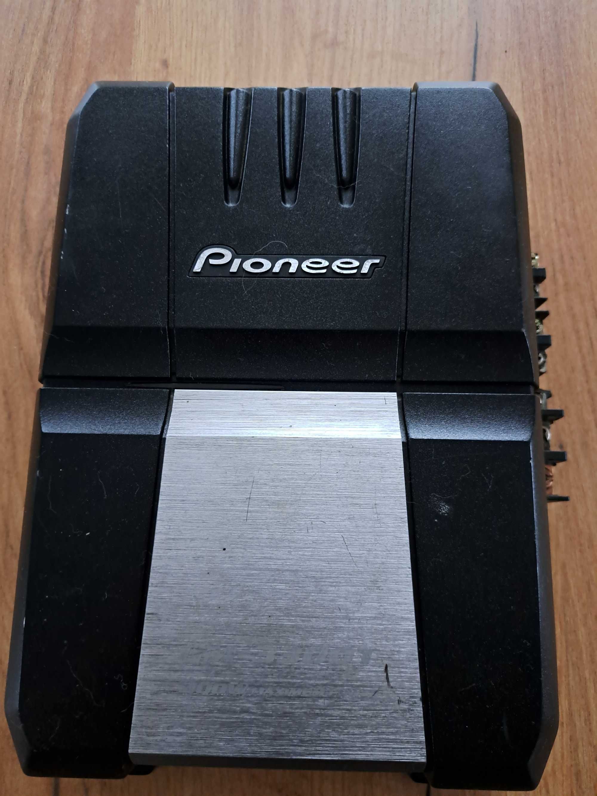 Wzmacniacz samochodowy Pioneer GM-3300T