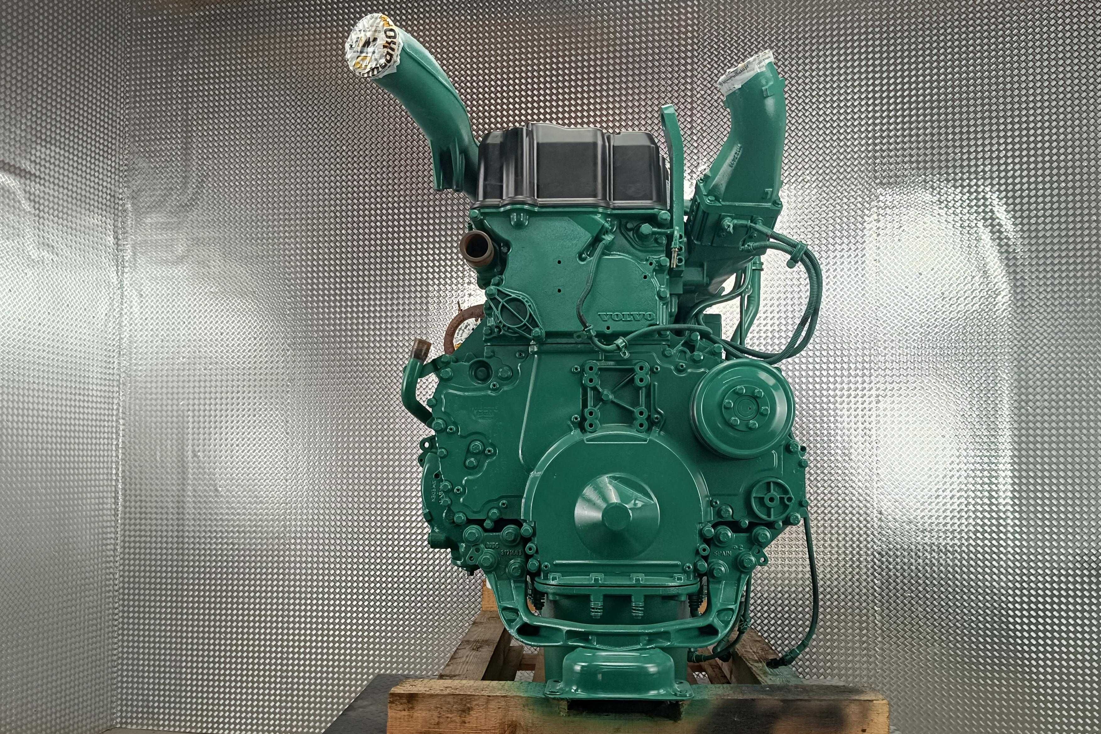Silnik spalinowy - Volvo D12D - do ładowarki L220 L180 L150