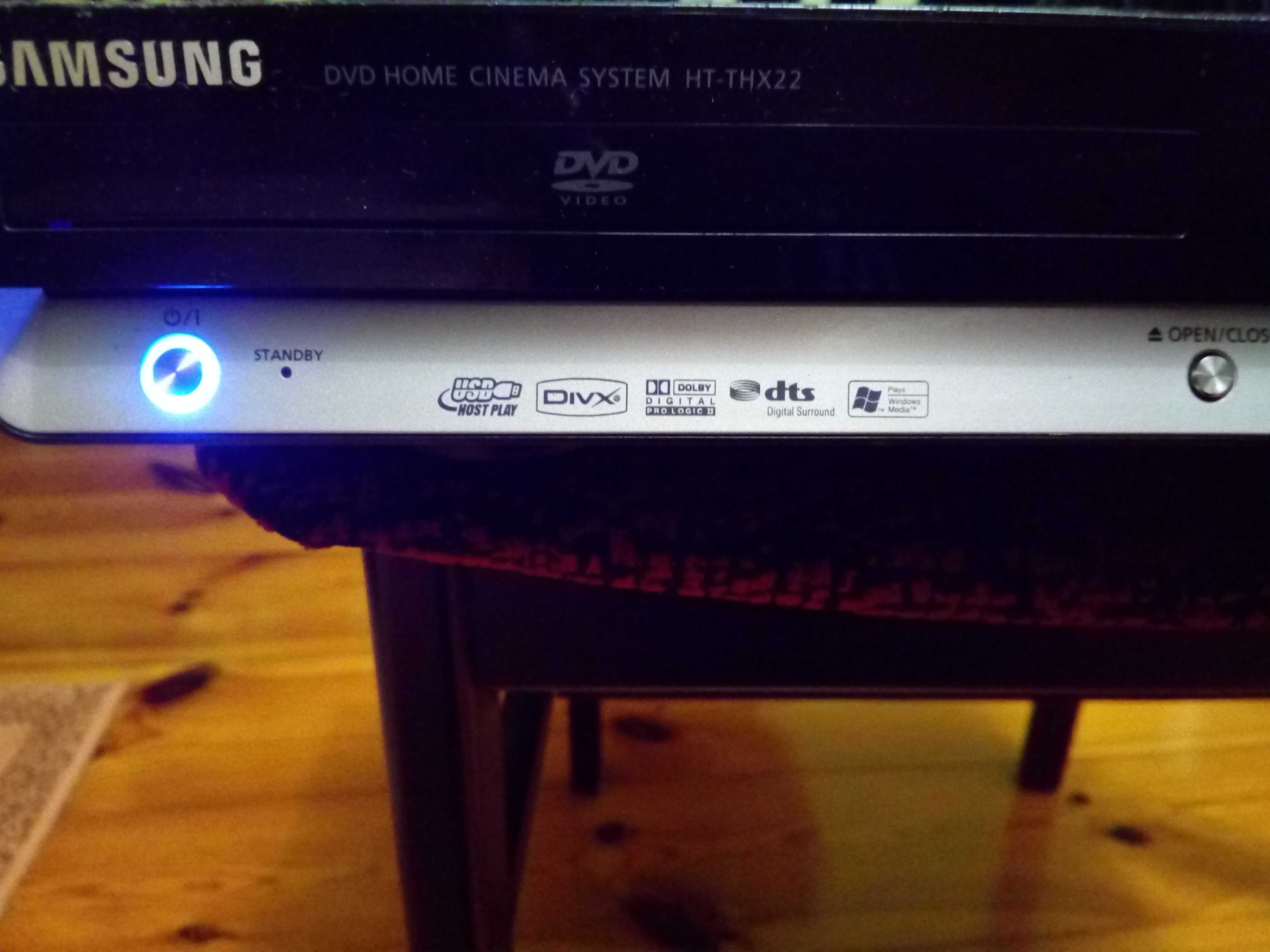 Kino dvd hdmi usb divx radio aux