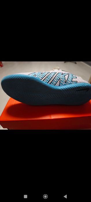 футбольные бутсы nike