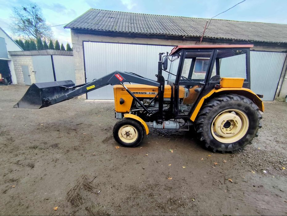 Ursus c-360 z ładowaczem tur i łyżką