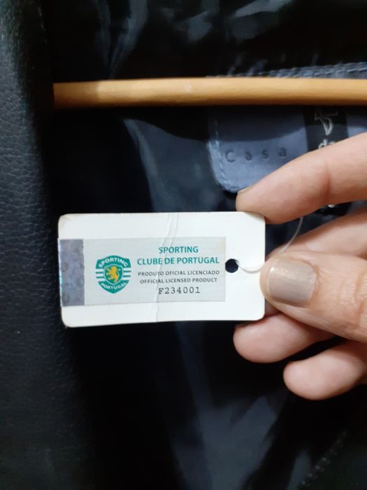 Colete sporting 100% pele NOVO