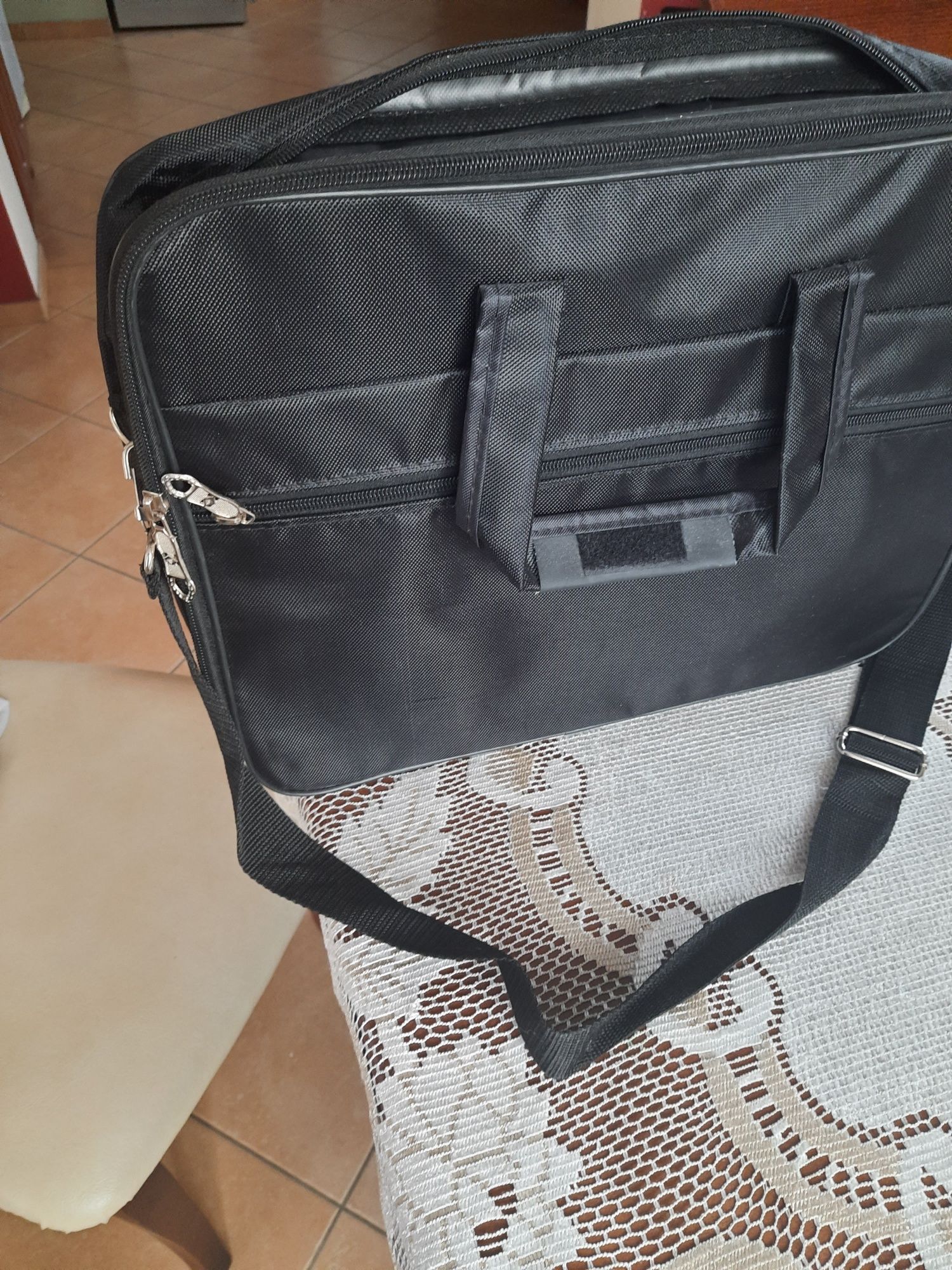 Torba męską na pasku  do pracy i nie tylko