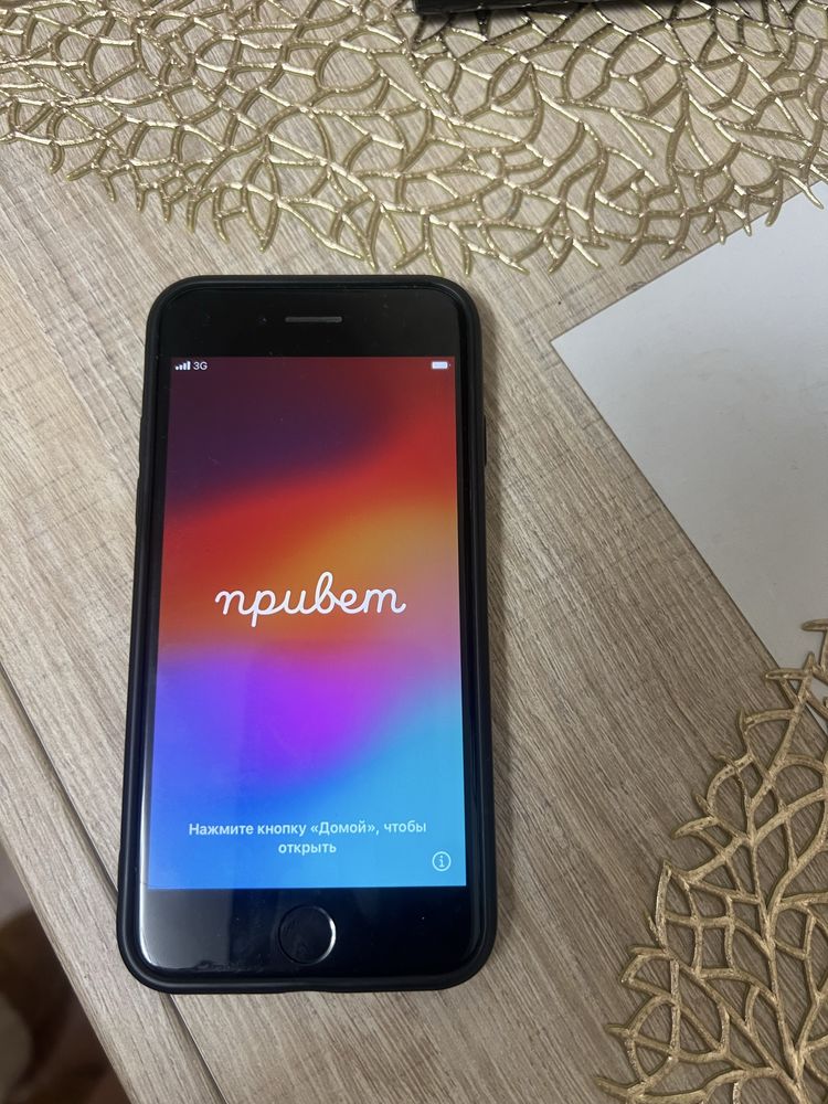 Продам Iphone SE