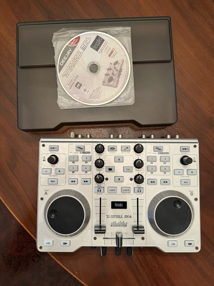 Hercules DJ Console MK4 - Mesa de mistura para DJ (como nova)