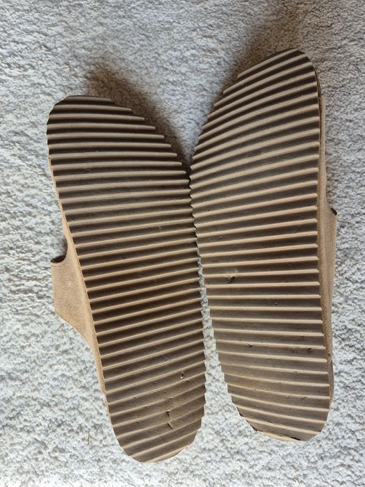 Sandálias estilo Birkenstock tamanho 44