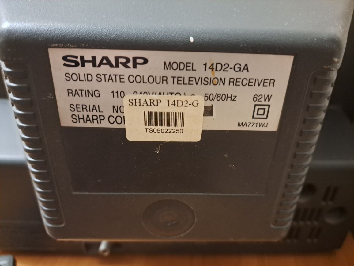 Телевизор Sharp 14Д2-GA цветной,переносной,  фирменный, оригинальный я