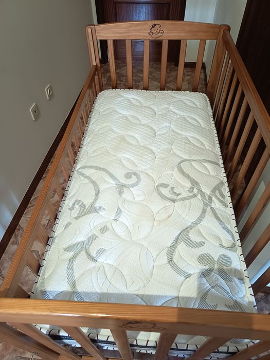 Berço bebê / cama grades bebê de madeira com colchão incluído oferta–