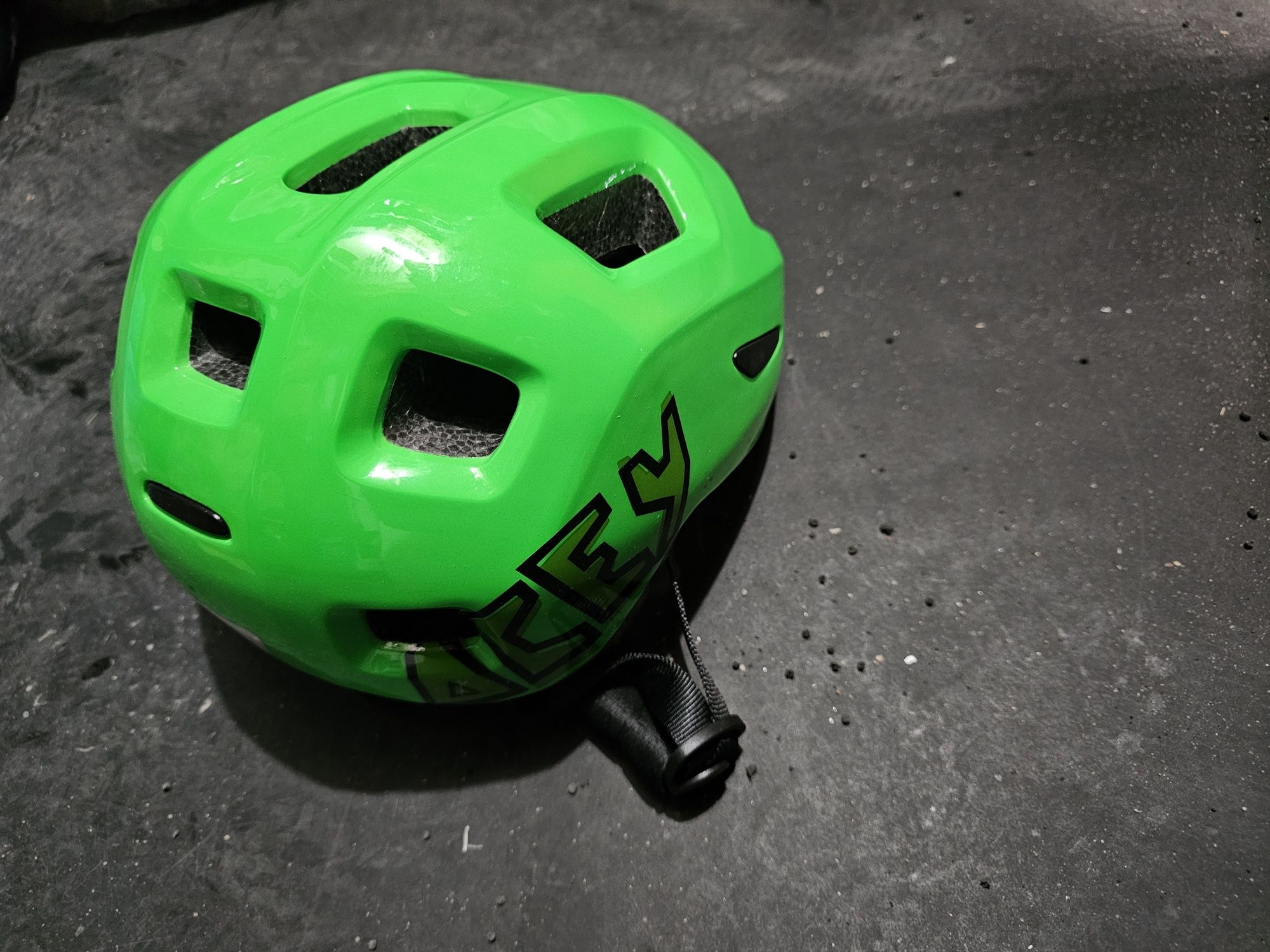 Kask rowerowy Kellys ACEY S zielony