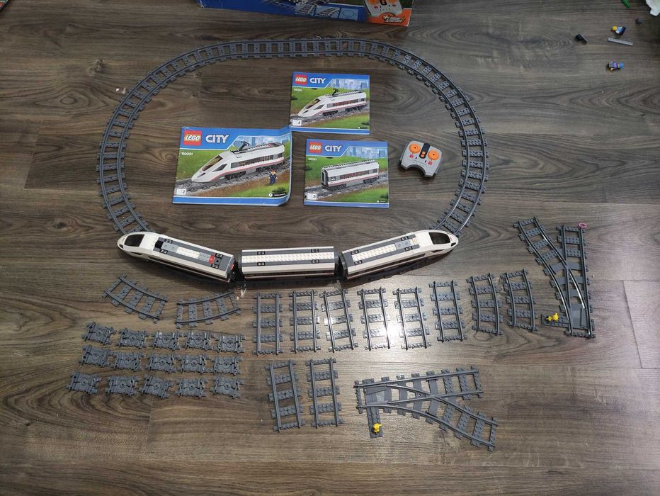 LEGO 60051 Pociąg pasażerski+ dodatkowe tory i zwrotnice
