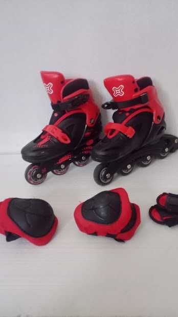 Patins em linha ajustáveis,+ capacete + Conjunto Proteção Completo