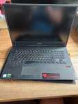 Lenovo Legion 17" gamingowy.
