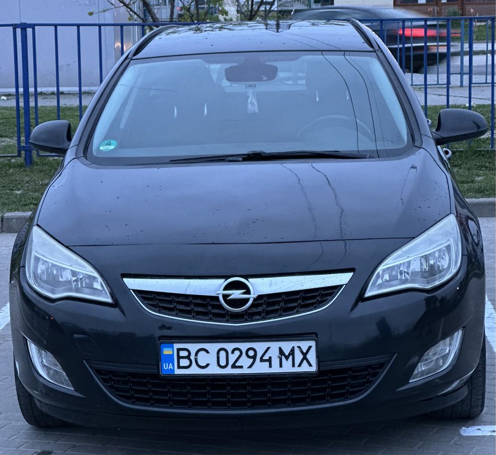 Продається Opel Astra J