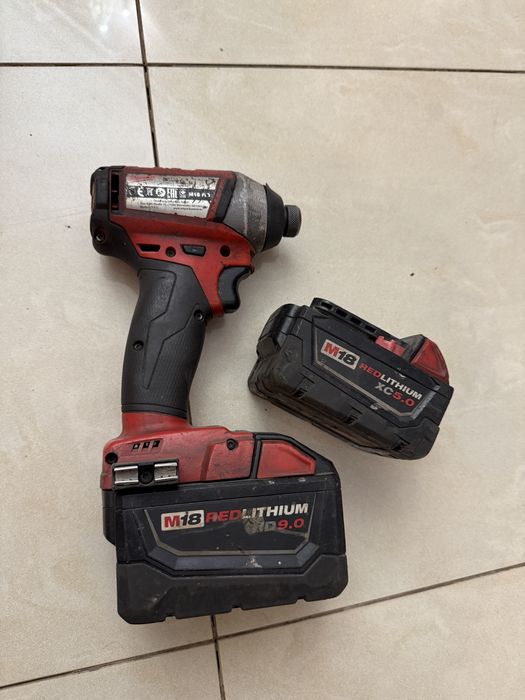 Гайковерт M18 MILWAUKEE + 2АКБ