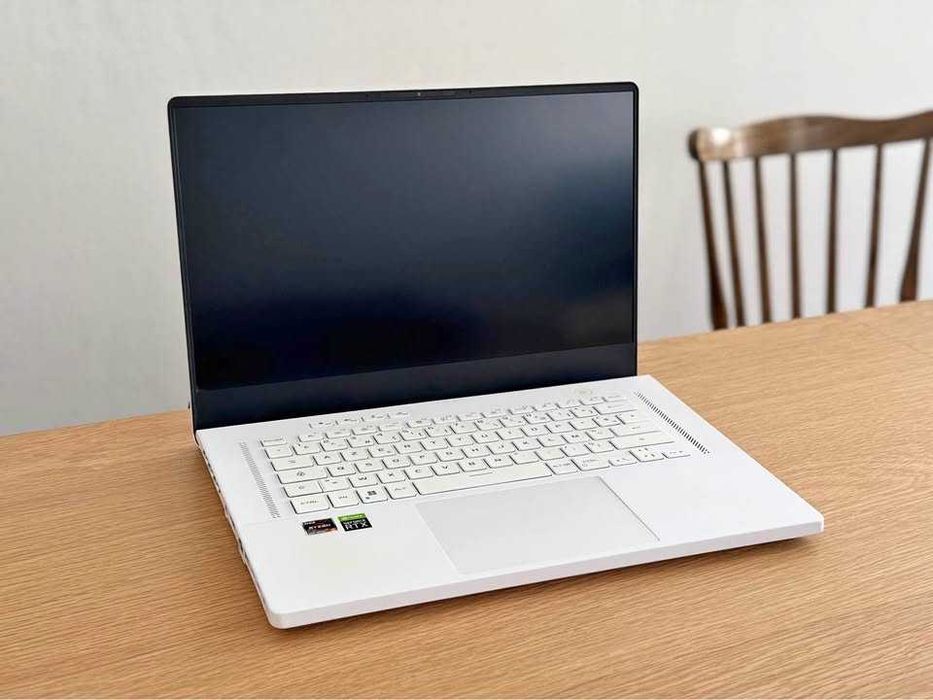 Portátil Gaming - Ryzen 9 6900 hs / RTX 3070Ti - Rog Strix