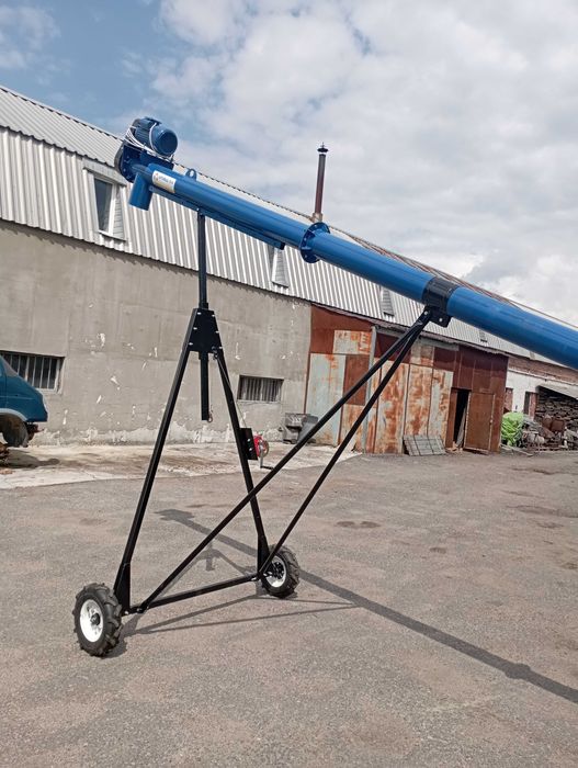 Шнековый погрузчик (винтовой конвейер, транспортер зерна) 133х4 м