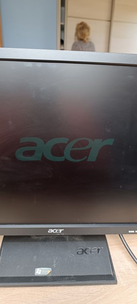 Monitor 19 cali Acer v193w