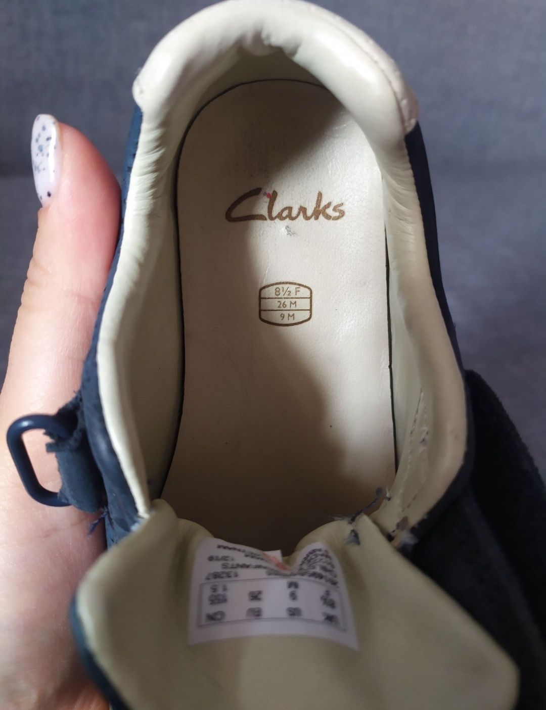 Дитячі кросівки Clarks 26р