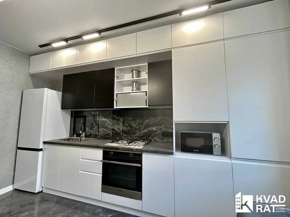 Здається 1к квартира, середній поверх