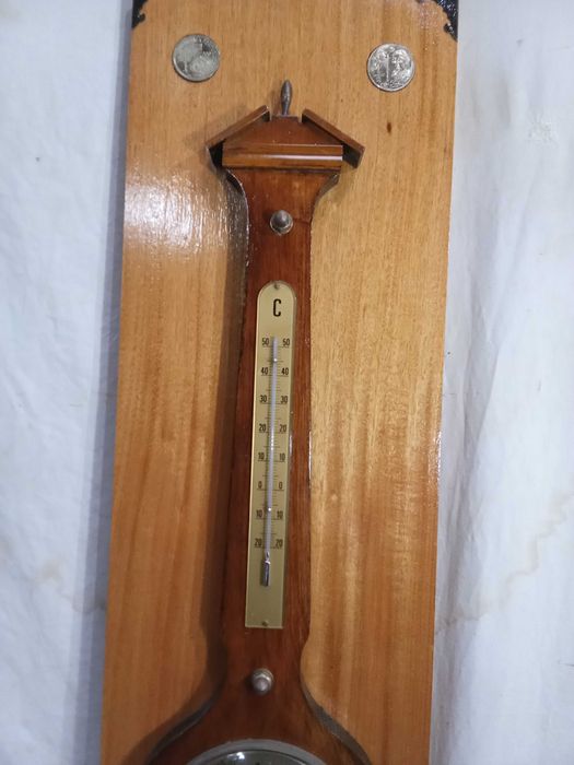 Barómetro, termómetro, Higrómetro. Autentica estação meteorológica.