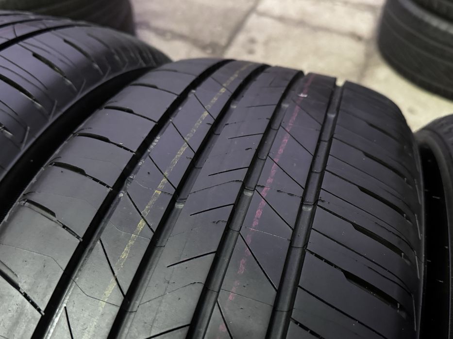 NOWE Opony Bridgestone 255/45/20 z 2025r komplet