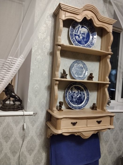 Вінтажна  етажерка тарілочниця